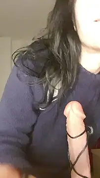 freyamoret online show from December 1, 5:00 am