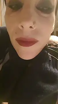 freyamoret online show from November 29, 4:55 pm