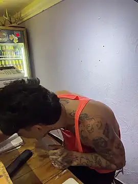  Tomy08calderon online show from April 1, 2:01 am