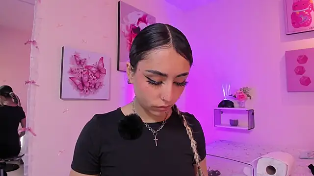 MaveParks  online show from December 17, 11:36 am