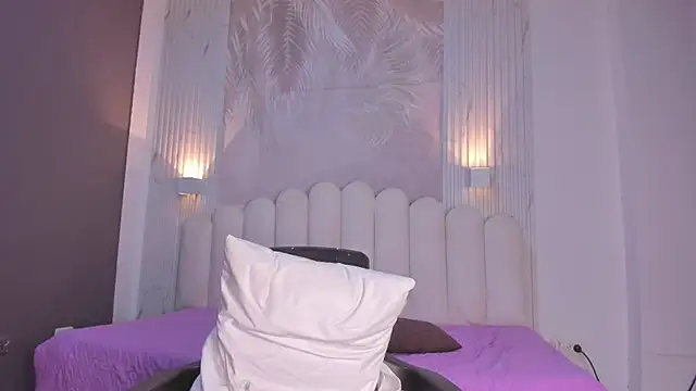 NastassjaCandy online show from March 17, 8:46 pm