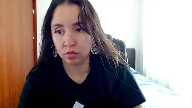 Snapshot of emely_sexx20 chatting on September 8, 4:17 pm emely sexx20 online show from September 8, 4:17 pm