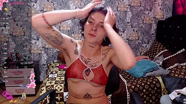 pretty cristal69 online show from April 18, 9:26 pm