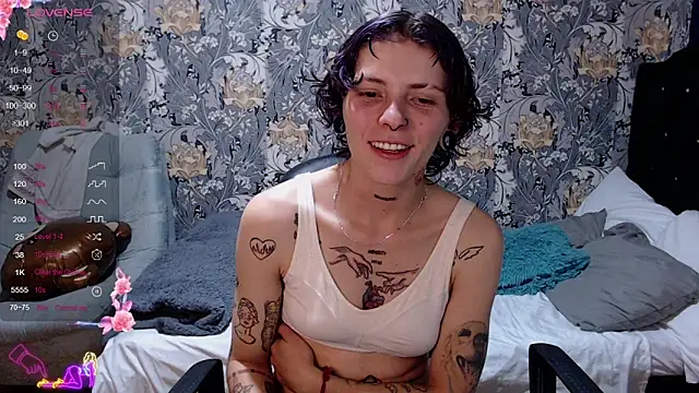 pretty cristal69 online show from June 10, 11:25 pm