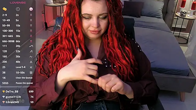 Miss Maya Mils online show from April 12, 7:55 am