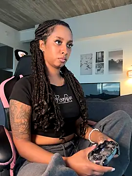 Your Paris online show from November 23, 10:11 pm