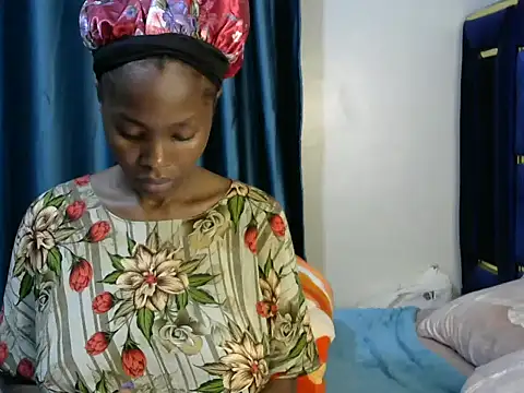 Snapshot of Kababy_love chatting on October 5, 8:47 pm Kababy love online show from October 5, 8:47 pm