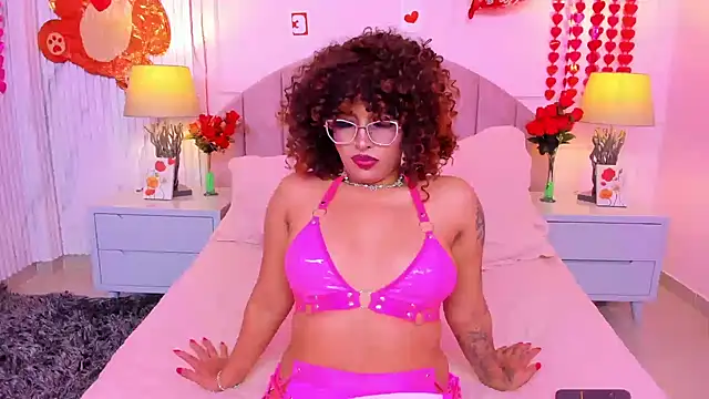 MadelaineJones online show from February 18, 1:10 pm