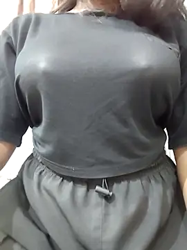 MohiniHott online show from April 18, 6:38 am