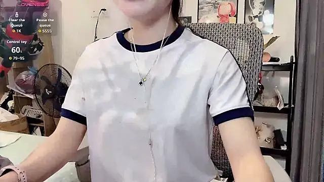 Snapshot of Berrysweet_68 chatting on September 14, 7:17 am Berrysweet 68 online show from September 14, 7:17 am