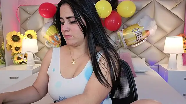 Brenda Garcia online show from September 26, 8:28 pm