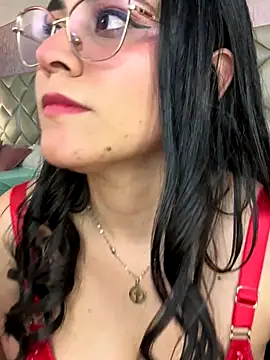 Brenda Garcia online show from October 4, 8:24 pm