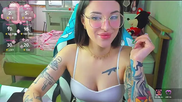folinskayyya online show from June 11, 2:53 am