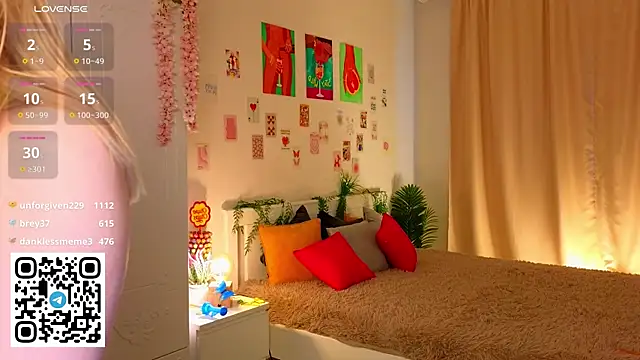 oliviabr0wn0 online show from September 25, 2:21 am