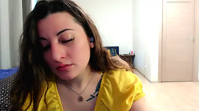 Helen Adams  online show from May 11, 5:42 am