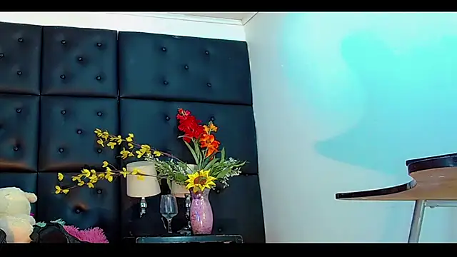 Daniela Pink  online show from May 30, 8:16 pm