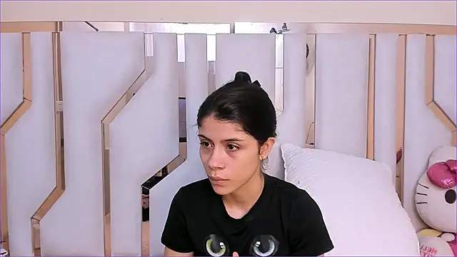 TifanyChill online show from January 7, 7:39 pm