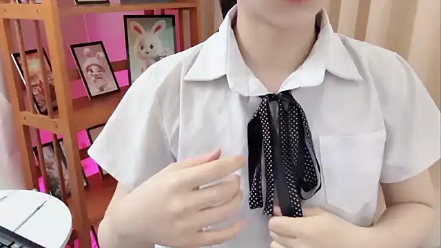 KaleAnisa online show from April 20, 1:19 am