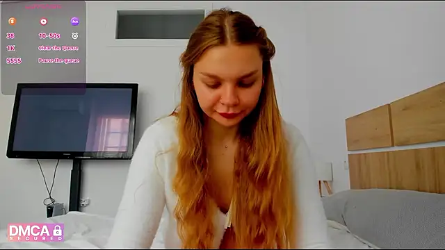 Molly sweetie online show from April 19, 6:13 am