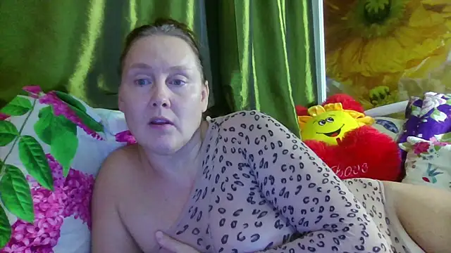 Snapshot of pussykroshka chatting on October 5, 5:51 pm pussykroshka online show from October 5, 5:51 pm