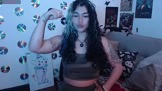 Snapshot of abril666 chatting on October 20, 3:37 pm abril666 online show from October 20, 3:37 pm