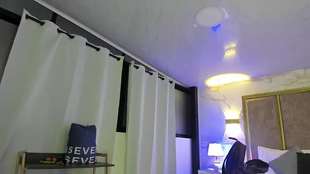 GiselOrtiz online show from April 9, 8:42 am