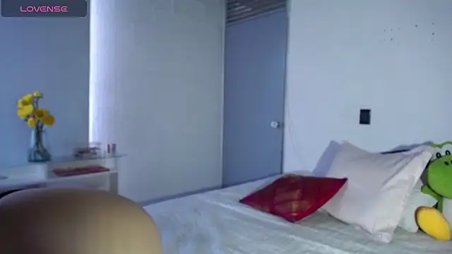 Snapshot of _Lalaa chatting on September 25, 9:01 pm  Lalaa online show from September 25, 9:01 pm