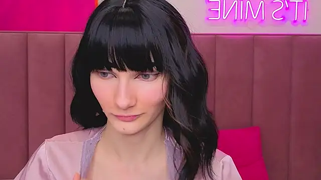 Lili flowerr online show from April 4, 10:58 am