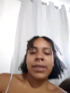 Julia Pretinha online show from September 22, 1:20 pm