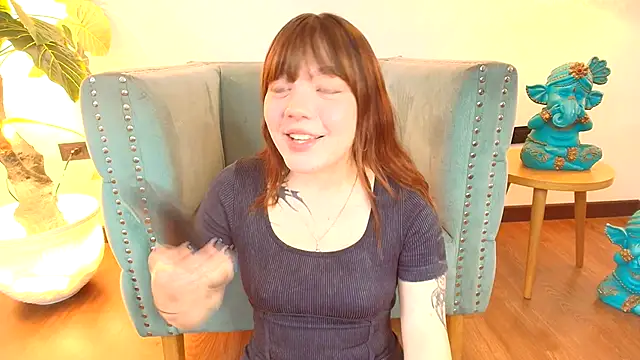 Fluffy Bubble21 online show from September 17, 3:26 am