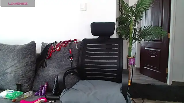 yummy sweet caramel online show from October 14, 6:05 am