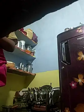 Priyasexcpl online show from May 28, 2:09 am