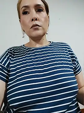 Miss Agatha online show from March 23, 10:27 pm