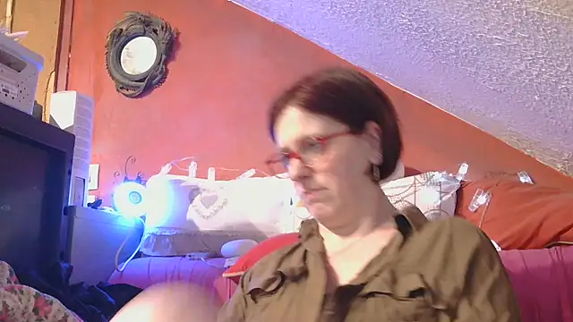 lanax online show from April 27, 12:13 pm