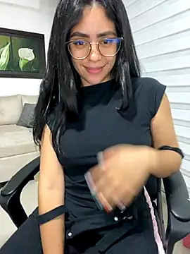 Snapshot of GiiirlPower chatting on September 19, 5:17 am GiiirlPower online show from September 19, 5:17 am