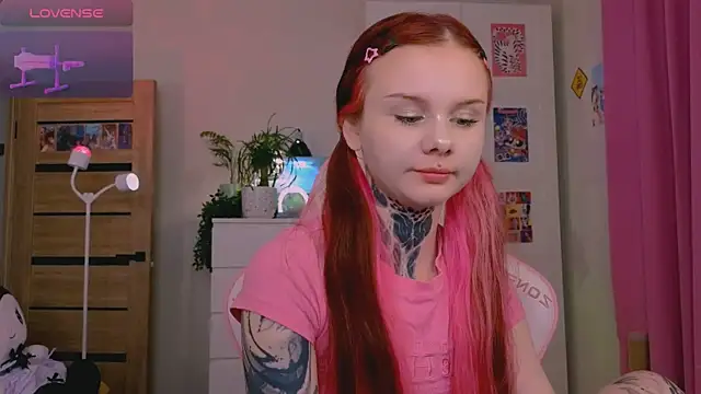 Britney Lynch online show from November 10, 8:48 pm