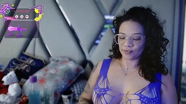 Snapshot of paula_daniela1 chatting on October 20, 9:40 pm paula daniela1 online show from October 20, 9:40 pm