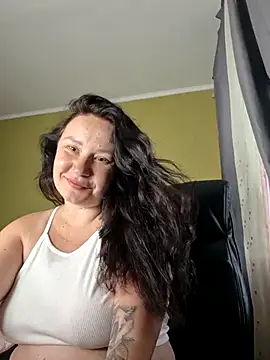 AlexaLexie online show from July 8, 10:39 am