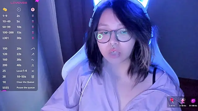 maydaykimmy online show from April 21, 1:42 am