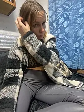 Anita-Smith online show from April 3, 2:04 pm