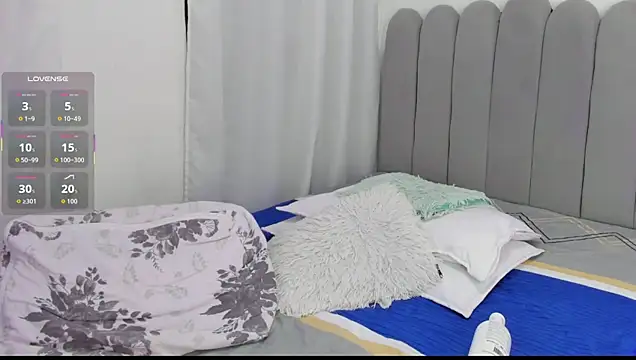 Snapshot of andrea_osorio_ chatting on October 11, 11:58 am andrea osorio online show from October 11, 11:58 am