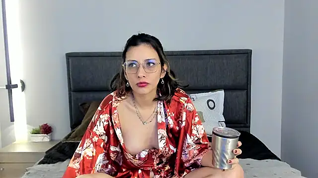 Snapshot of bulma_bambina_ chatting on September 29, 7:52 pm bulma bambina online show from September 29, 7:52 pm