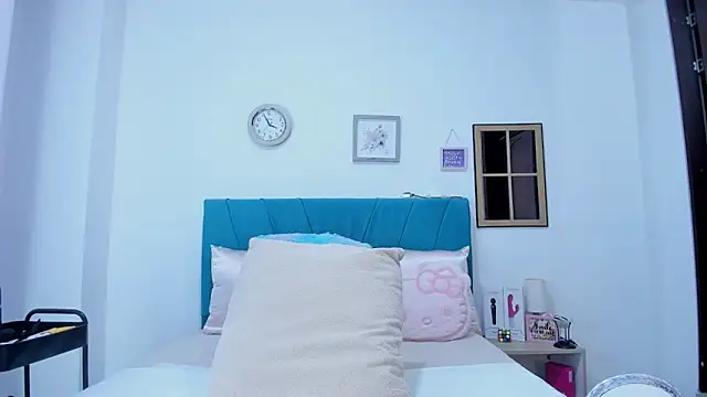 kamila lopez online show from March 16, 9:19 pm