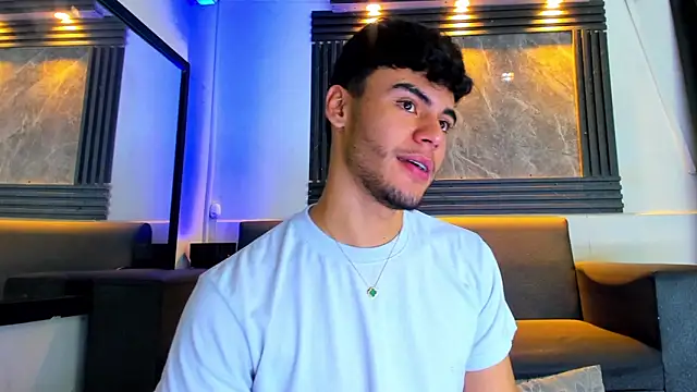 liam genner  online show from September 25, 8:06 pm