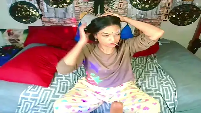 Indian Blaze00 online show from October 22, 10:59 pm