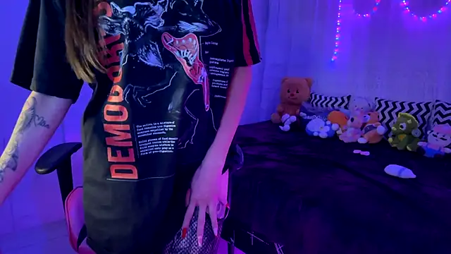 Lua34682 online show from December 3, 6:27 am