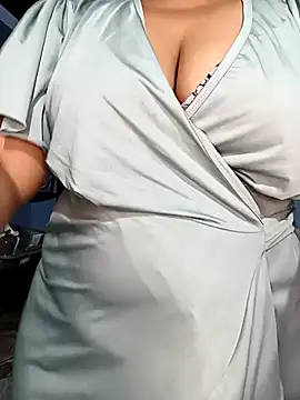 HottyOlly online show from October 10, 11:26 am