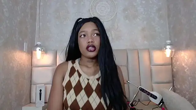 Snapshot of CrystalBrooke3x chatting on September 10, 8:42 pm CrystalBrooke3x online show from September 10, 8:42 pm