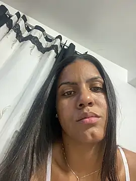 Bella Anjoss online show from June 10, 1:27 am