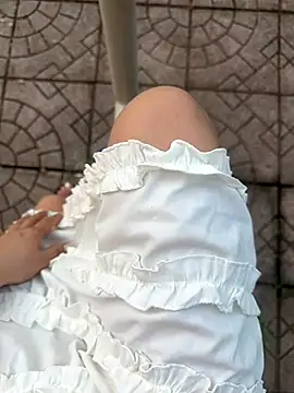 Snapshot of May-Squirt chatting on October 11, 9:58 am May-Squirt online show from October 11, 9:58 am